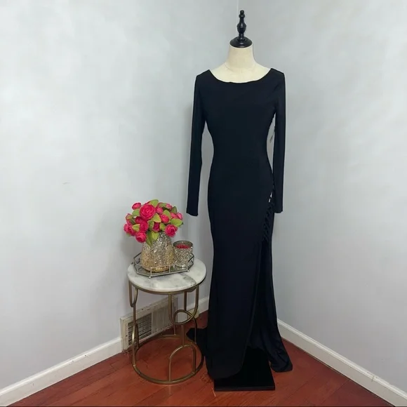 # Windsor All Black Stretchy Long Sleeves Revealing Back & Side With Stretch - Picture 2 of 16